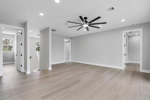 Casa en venta en Jensen Beach, Florida, 4 dormitorios, 274.43 m2 № 2242035 - foto 30
