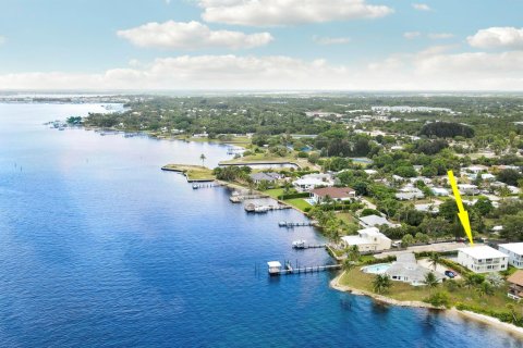 Casa en venta en Jensen Beach, Florida, 4 dormitorios, 274.43 m2 № 2242035 - foto 15