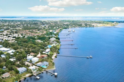 Casa en venta en Jensen Beach, Florida, 4 dormitorios, 274.43 m2 № 2242035 - foto 16