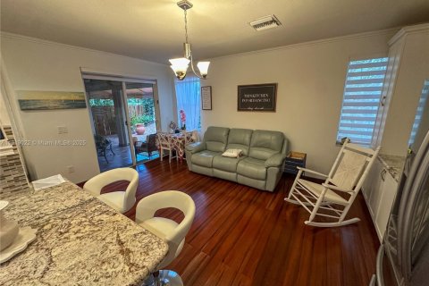 Villa ou maison à vendre à Kendall, Floride: 4 chambres № 1974333 - photo 23