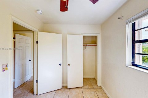 Купить виллу или дом в Хомстед, Флорида 4 спальни, 130.06м2, № 1928184 - фото 30