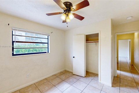 Купить виллу или дом в Хомстед, Флорида 4 спальни, 130.06м2, № 1928184 - фото 22