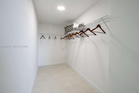 Apartment in Miami, Florida 2 bedrooms, 92.07 sq.m. № 2395491 - photo 10