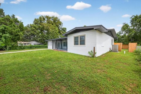 House in Dade City, Florida 3 bedrooms, 101.17 sq.m. № 1903580 - photo 4