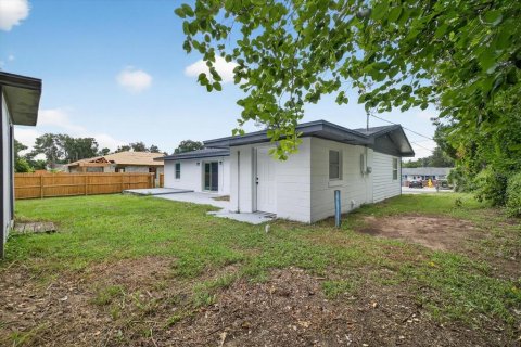 House in Dade City, Florida 3 bedrooms, 101.17 sq.m. № 1903580 - photo 30