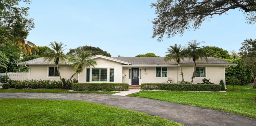 Casa en Palmetto Bay, Florida 4 dormitorios, 198.07 m2 № 1966108