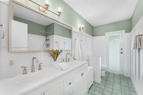 Casa en venta en Palmetto Bay, Florida, 4 dormitorios, 198.07 m2 № 1966108 - foto 18