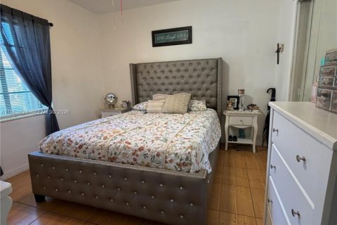 Купить виллу или дом в Майами, Флорида 3 спальни, 115.38м2, № 2025433 - фото 22