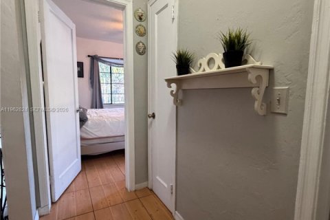 Купить виллу или дом в Майами, Флорида 3 спальни, 115.38м2, № 2025433 - фото 18