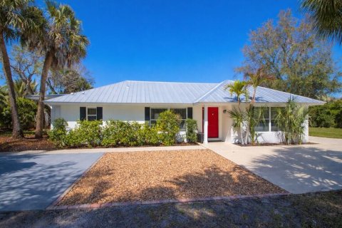 House in Vero Beach, Florida 3 bedrooms, 215.53 sq.m. № 2083201