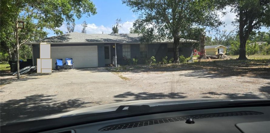 House in Nokomis, Florida 5 bedrooms, 201.04 sq.m. № 2106051