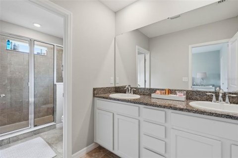 Touwnhouse à vendre à Sarasota, Floride: 3 chambres, 167.97 m2 № 2149010 - photo 30