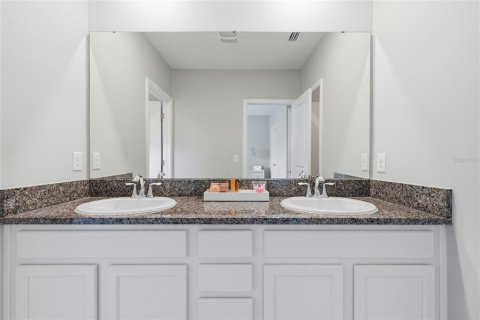 Touwnhouse à vendre à Sarasota, Floride: 3 chambres, 167.97 m2 № 2149010 - photo 29