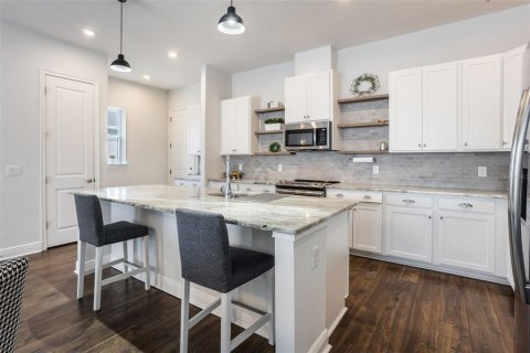 Casa en venta en Orlando, Florida, 4 dormitorios, 211.07 m2 № 1669943 - foto 12