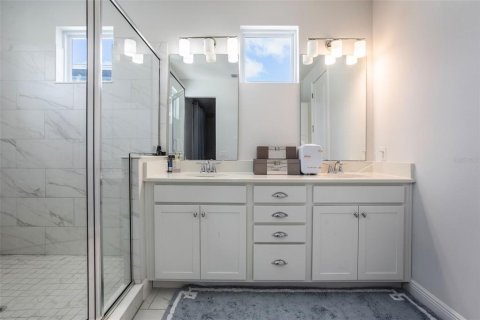 Casa en venta en Orlando, Florida, 4 dormitorios, 211.07 m2 № 1669943 - foto 30