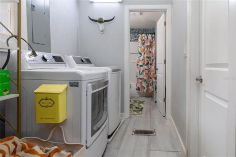 Casa en venta en Edgewater, Florida, 3 dormitorios, 205.96 m2 № 1721881 - foto 16