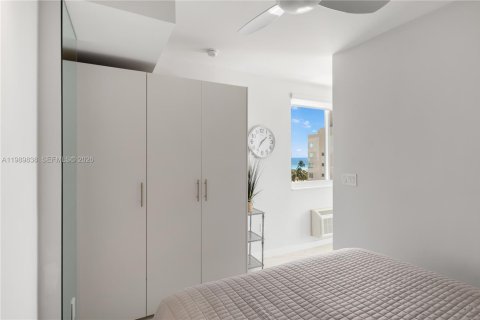 Снять в аренду кондоминиум в Майами-Бич, Флорида 1 спальня, 57.88м2, № 2051915 - фото 12