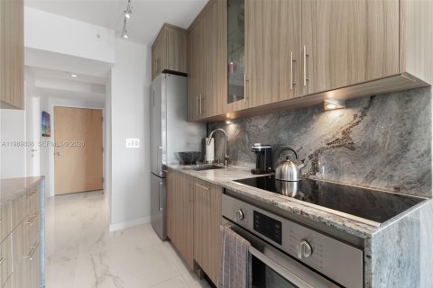 Снять в аренду кондоминиум в Майами-Бич, Флорида 1 спальня, 57.88м2, № 2051915 - фото 18