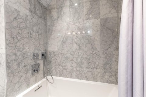 Снять в аренду кондоминиум в Майами-Бич, Флорида 1 спальня, 57.88м2, № 2051915 - фото 16