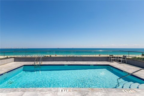 Снять в аренду кондоминиум в Майами-Бич, Флорида 1 спальня, 57.88м2, № 2051915 - фото 21