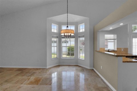 House in Weeki Wachee, Florida 3 bedrooms, 147.62 sq.m. № 2206803 - photo 12