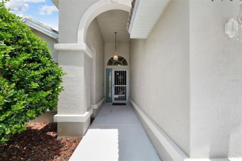 House in Weeki Wachee, Florida 3 bedrooms, 147.62 sq.m. № 2206803 - photo 6