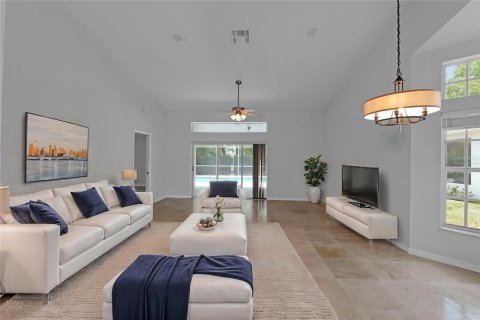 House in Weeki Wachee, Florida 3 bedrooms, 147.62 sq.m. № 2206803 - photo 15