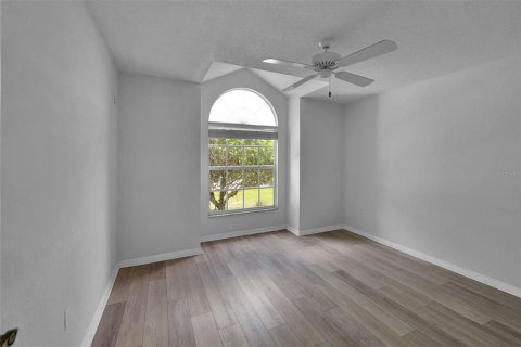 House in Weeki Wachee, Florida 3 bedrooms, 147.62 sq.m. № 2206803 - photo 24