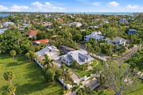 Villa ou maison à vendre à Sarasota, Floride: 5 chambres, 421.4 m2 № 2420085 - photo 9
