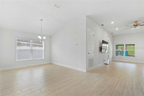 Villa ou maison à vendre à Dade City, Floride: 4 chambres, 168.62 m2 № 2406291 - photo 7