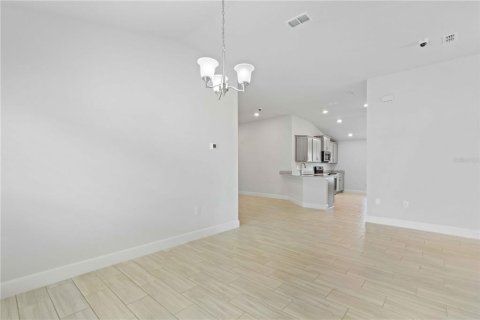 Villa ou maison à vendre à Dade City, Floride: 4 chambres, 168.62 m2 № 2406291 - photo 8