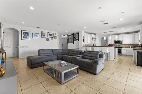 Купить виллу или дом в Катлер-Бей, Флорида 5 спален, 323.21м2, № 2005817 - фото 29