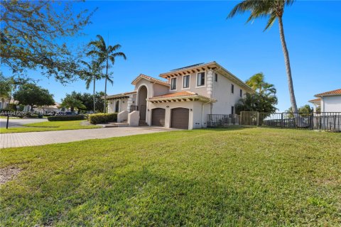 Купить виллу или дом в Катлер-Бей, Флорида 5 спален, 323.21м2, № 2005817 - фото 16