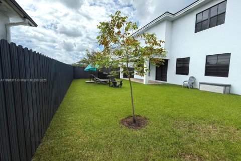Villa ou maison à louer à Miami, Floride: 4 chambres, 282.24 m2 № 1949474 - photo 6