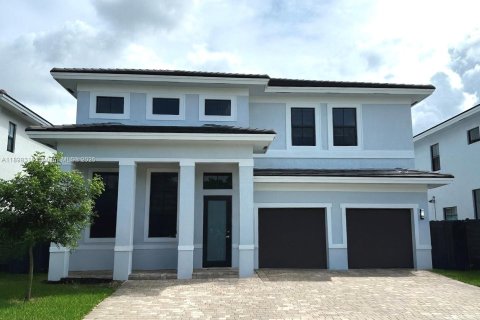 Villa ou maison à louer à Miami, Floride: 4 chambres, 282.24 m2 № 1949474 - photo 1