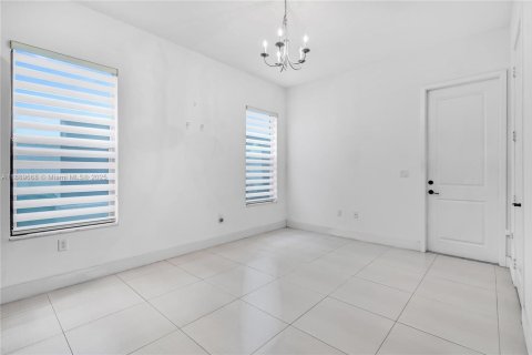 Villa ou maison à vendre à Hialeah, Floride: 3 chambres, 212.84 m2 № 1938933 - photo 7
