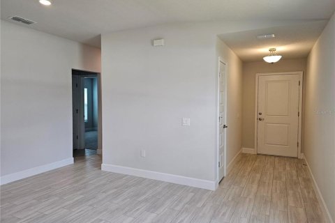 House in Dade City, Florida 3 bedrooms, 153.29 sq.m. № 1857921 - photo 5