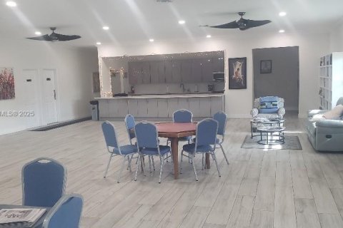 Condo in Delray Beach, Florida, 1 bedroom  № 1865405 - photo 17