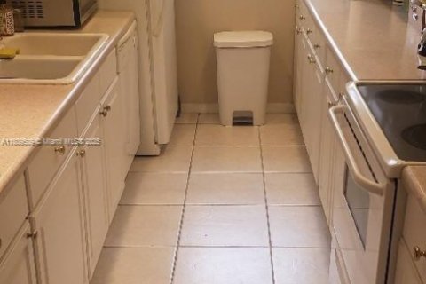 Condo in Delray Beach, Florida, 1 bedroom  № 1865405 - photo 3