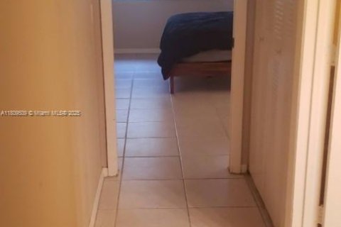 Condo in Delray Beach, Florida, 1 bedroom  № 1865405 - photo 12