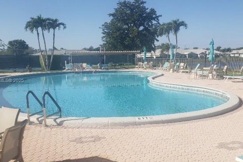 Condo in Delray Beach, Florida, 1 bedroom  № 1865405 - photo 15