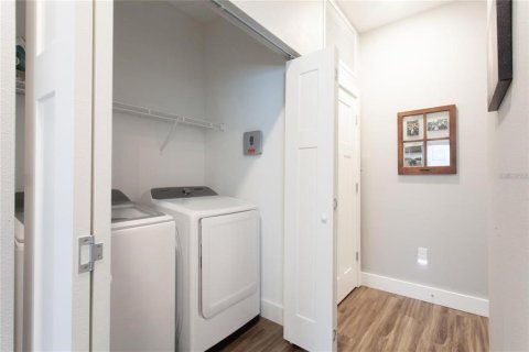 Купить таунхаус в Сент-Питерсберг, Флорида 6 комнат, 214.6м2, № 2149209 - фото 25
