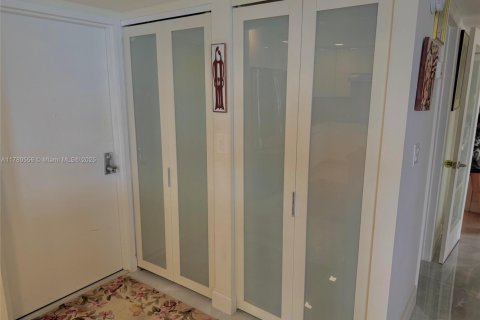 Купить кондоминиум в Хиллсборо-Бич, Флорида 2 спальни, 123.56м2, № 1863890 - фото 6