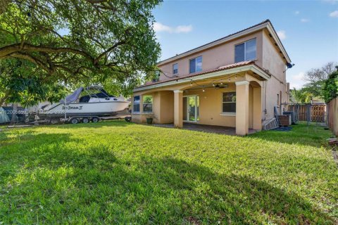House in Cutler Bay, Florida 4 bedrooms, 233.56 sq.m. № 2069654 - photo 29