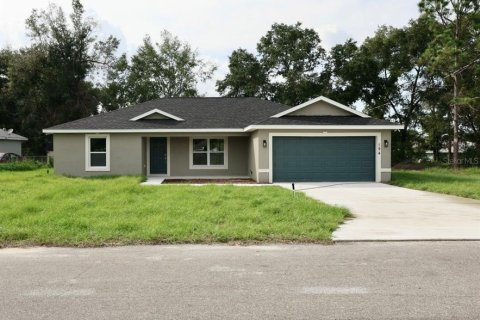 House in Ocklawaha, Florida 3 bedrooms, 134.52 sq.m. № 1894840 - photo 1