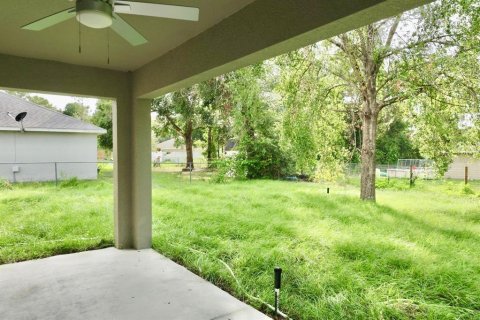 House in Ocklawaha, Florida 3 bedrooms, 134.52 sq.m. № 1894840 - photo 18