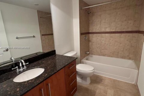 Copropriété à louer à Miami, Floride: 2 chambres, 109.9 m2 № 1976633 - photo 13