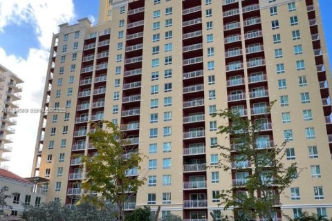 Copropriété à louer à Miami, Floride: 2 chambres, 109.9 m2 № 1976633 - photo 1