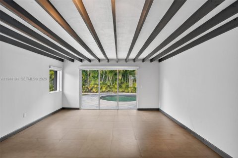 Casa en venta en Miami, Florida, 4 dormitorios, 189.89 m2 № 2001030 - foto 15