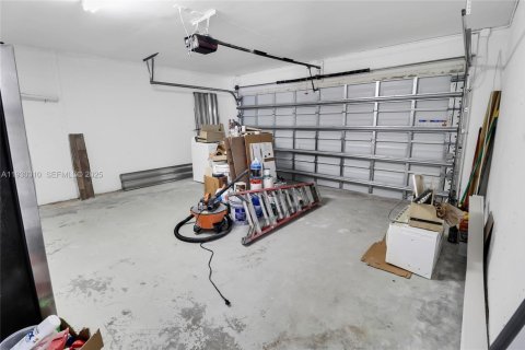 Casa en venta en Plantation, Florida, 4 dormitorios, 243.59 m2 № 1989060 - foto 25